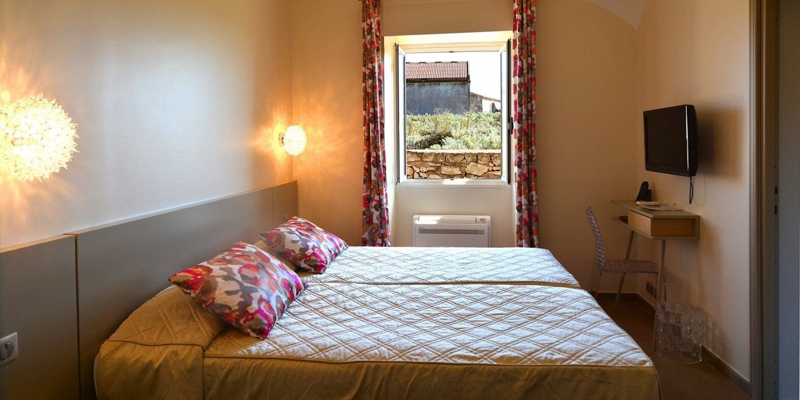 Hotel SantaTeresa Bonifacio Corsica Frankrijk tweepersoonskamer standaard