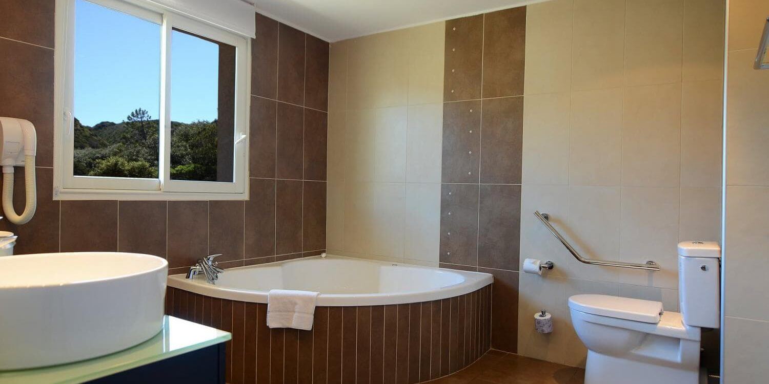 Hotel A Madonetta Bonifacio Corsica Frankrijk badkamer suite Luca