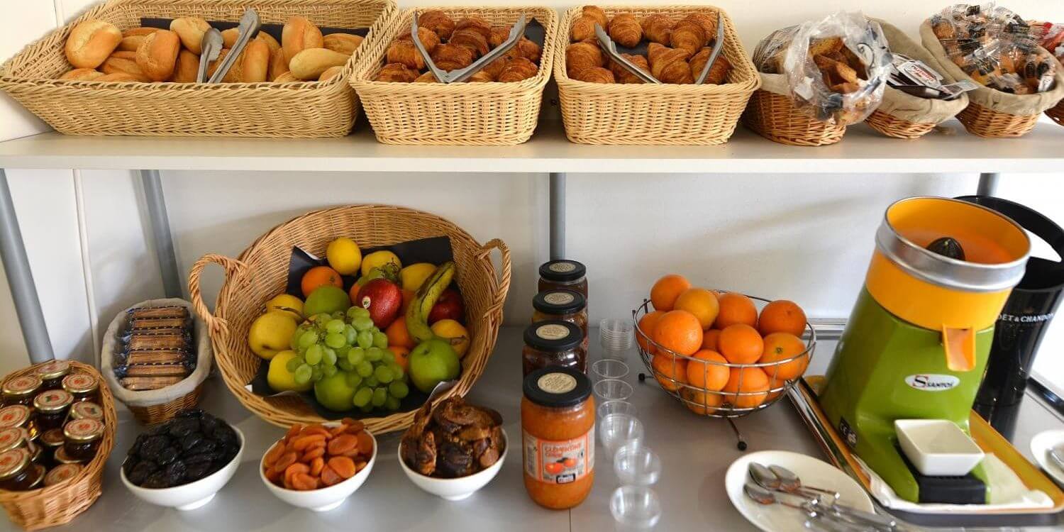 Hotel A Madonetta Bonifacio Corsica Frankrijk ontbijtzaal