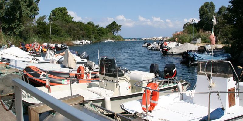 Camping La Dolce Vita Calvi Corsica haven boten verbinding zee