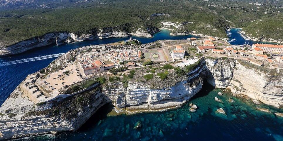 Hotel SantaTeresa Bonifacio Corsica Frankrijk luchtfoto