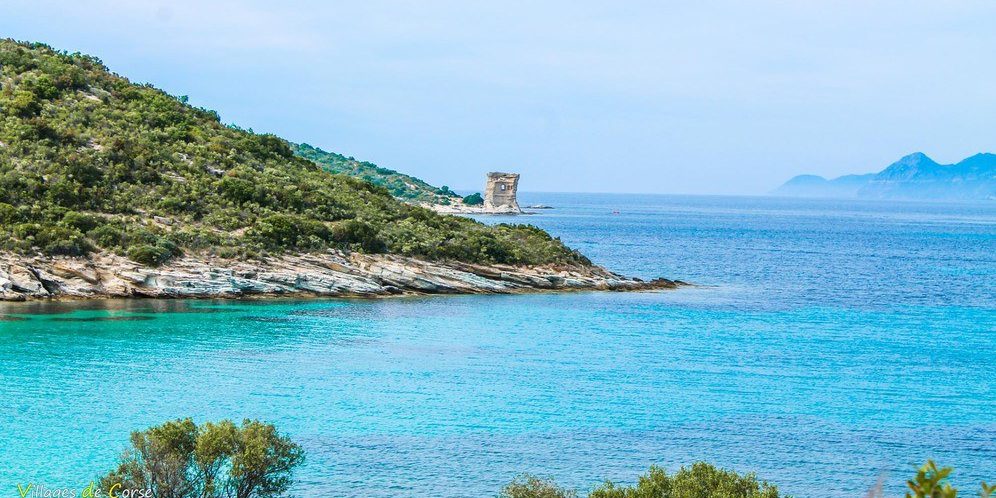 Hotel La Roya Saint-Florent Corsica Frankrijk tour-de-la-mortella kust rotsen zee Plage-de-Roya
