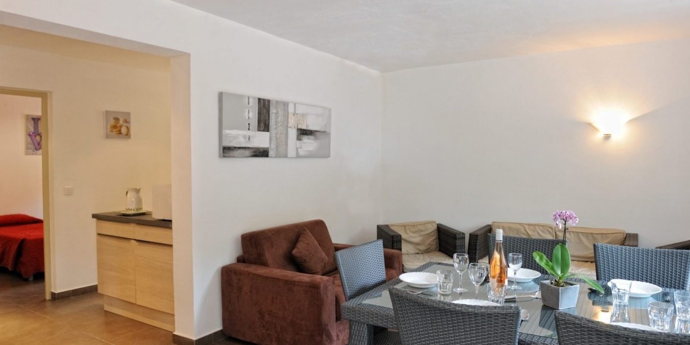 Residence U Paesolu Pinarello Sainte-Lucie-de-Porto-Vecchio Porto-Vecchio Corsica Frankrijk tweekamervilla comfort salon living