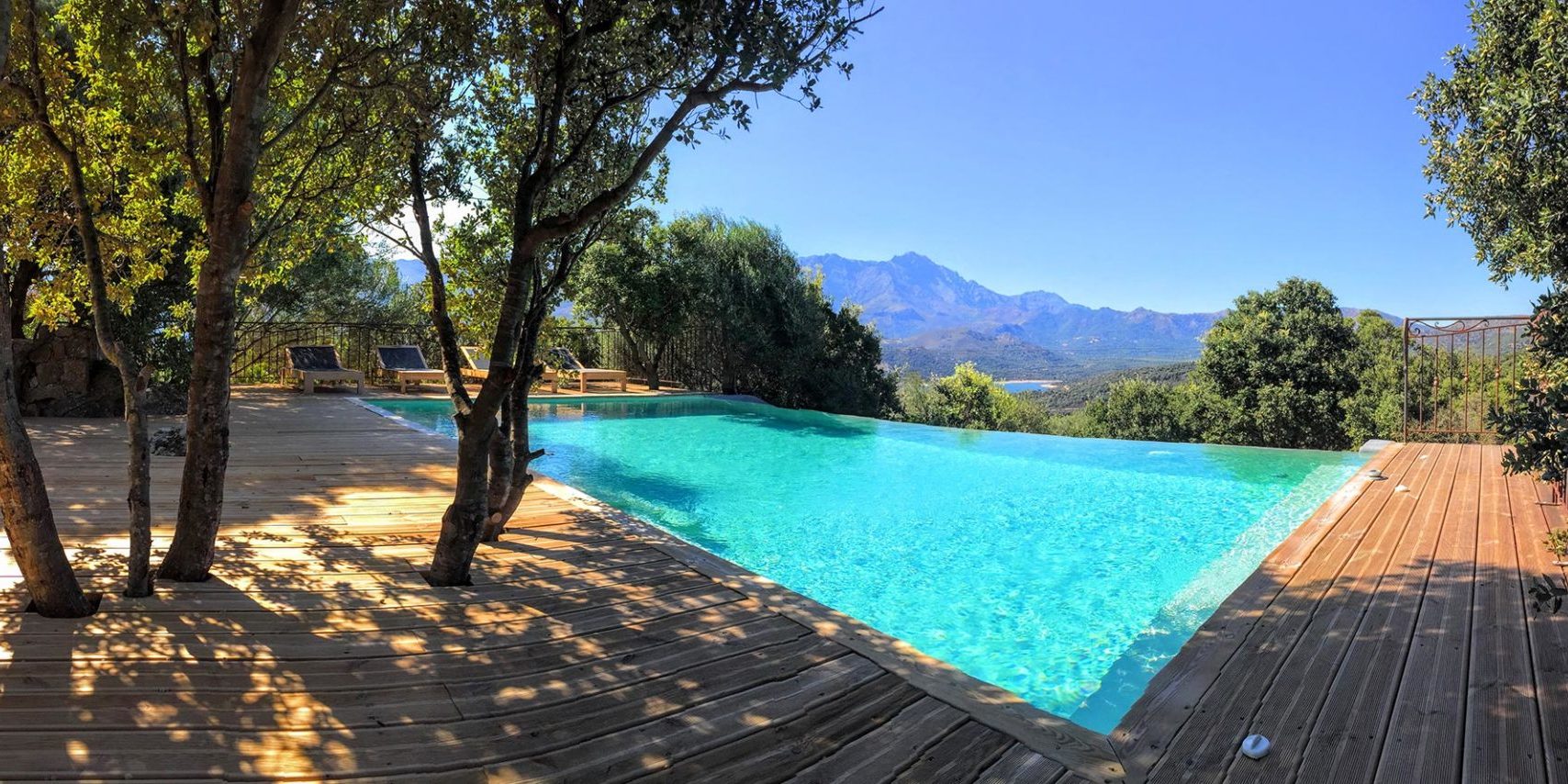 Hotel A Piattatella Monticello Balagne Corsica Frankrijk zwembad