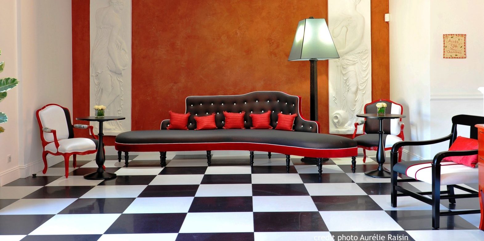 Boutique Hotel Liberata Ile Rousse Balagne Corsica Frankrijk art nouveau bank lobby lounge